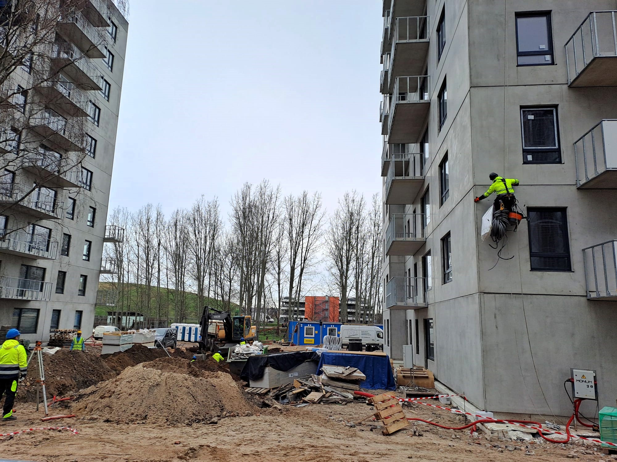 WhatsApp Image 2024-04-08 at 11.30.41 WhatsApp Image 2024-04-08 at 11.30.41